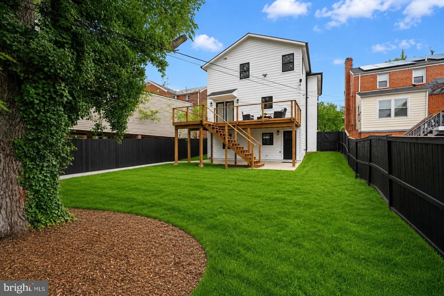 2831 Otis Street NE photo 69