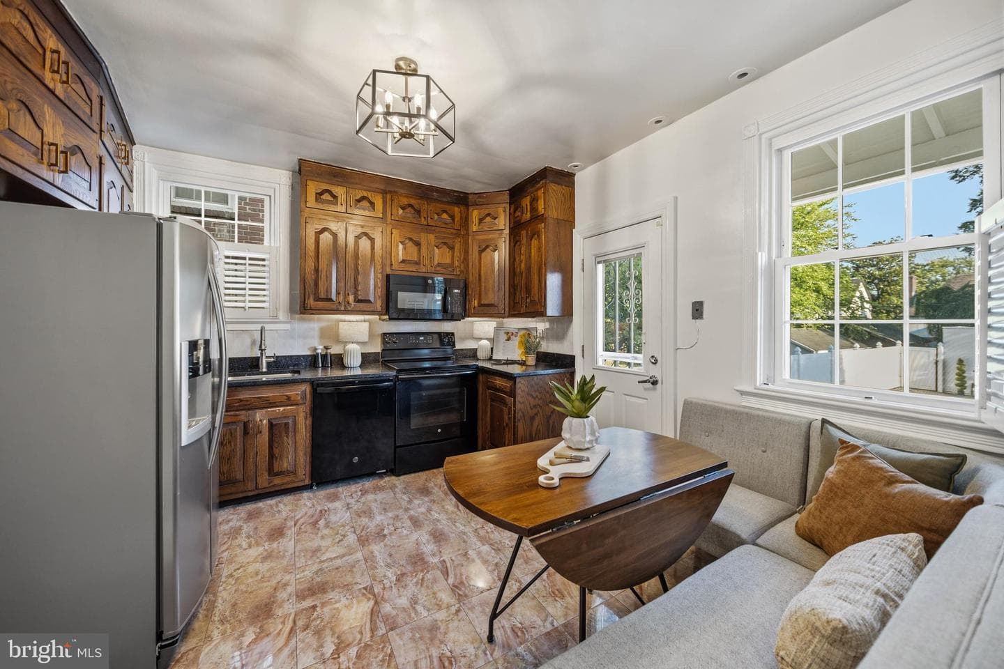 1328 Juniper Street NW photo 19