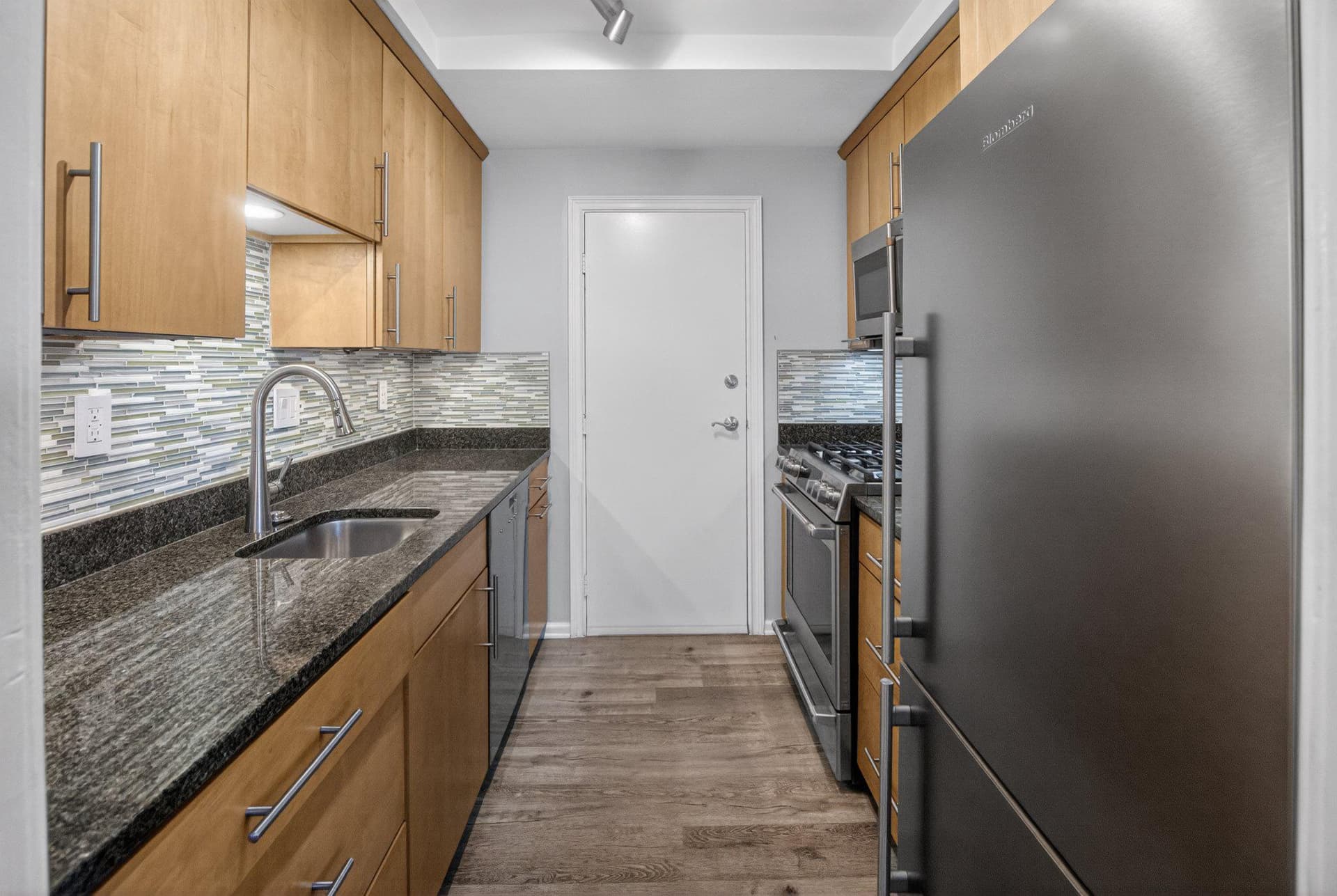 3900 Tunlaw Road NW #304 photo 9