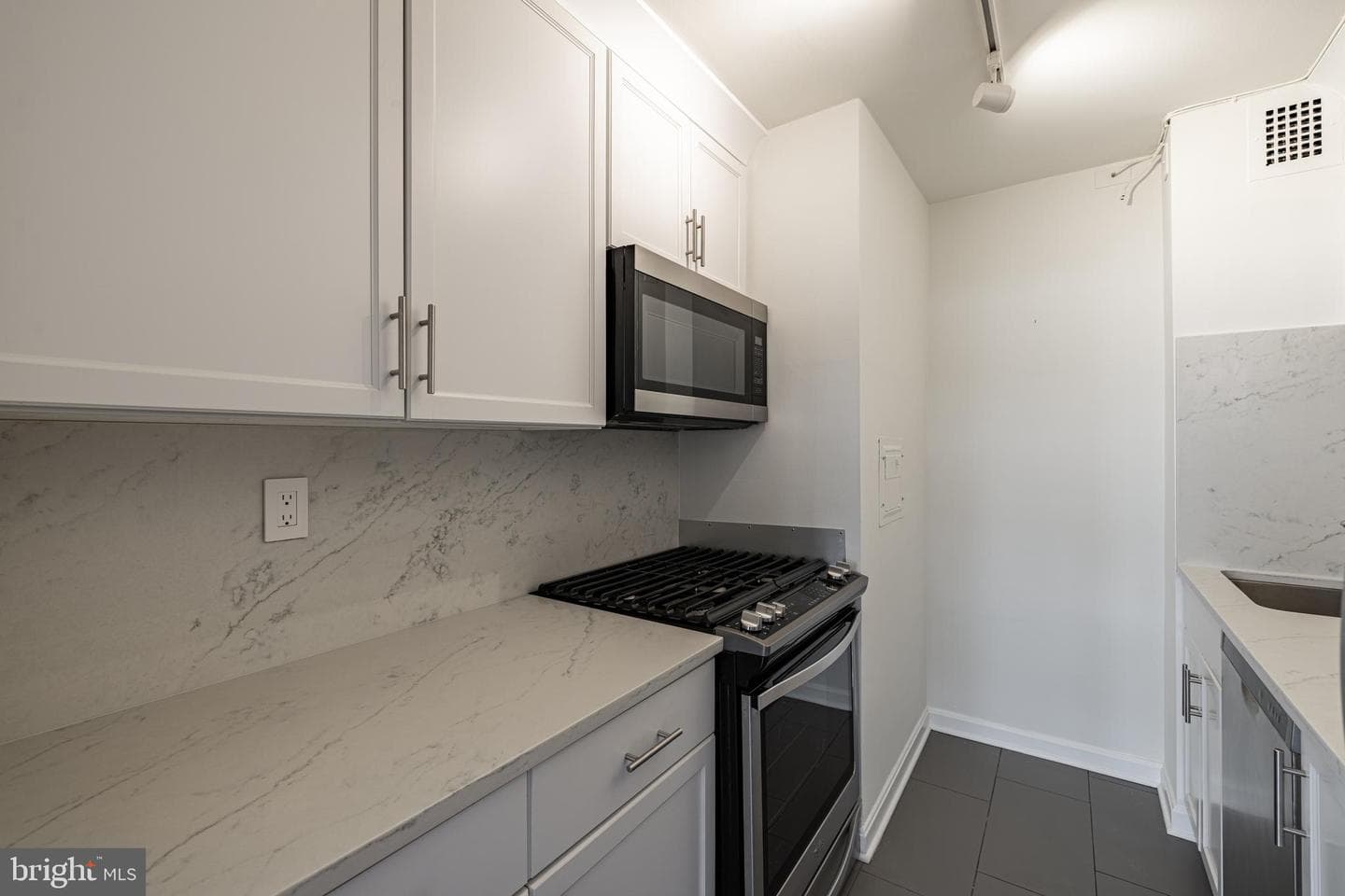 1545 18th Street NW #303 photo 11