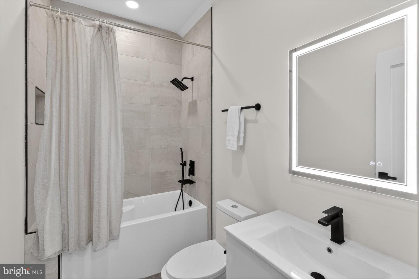 1307 Longfellow Street NW #8 photo 13