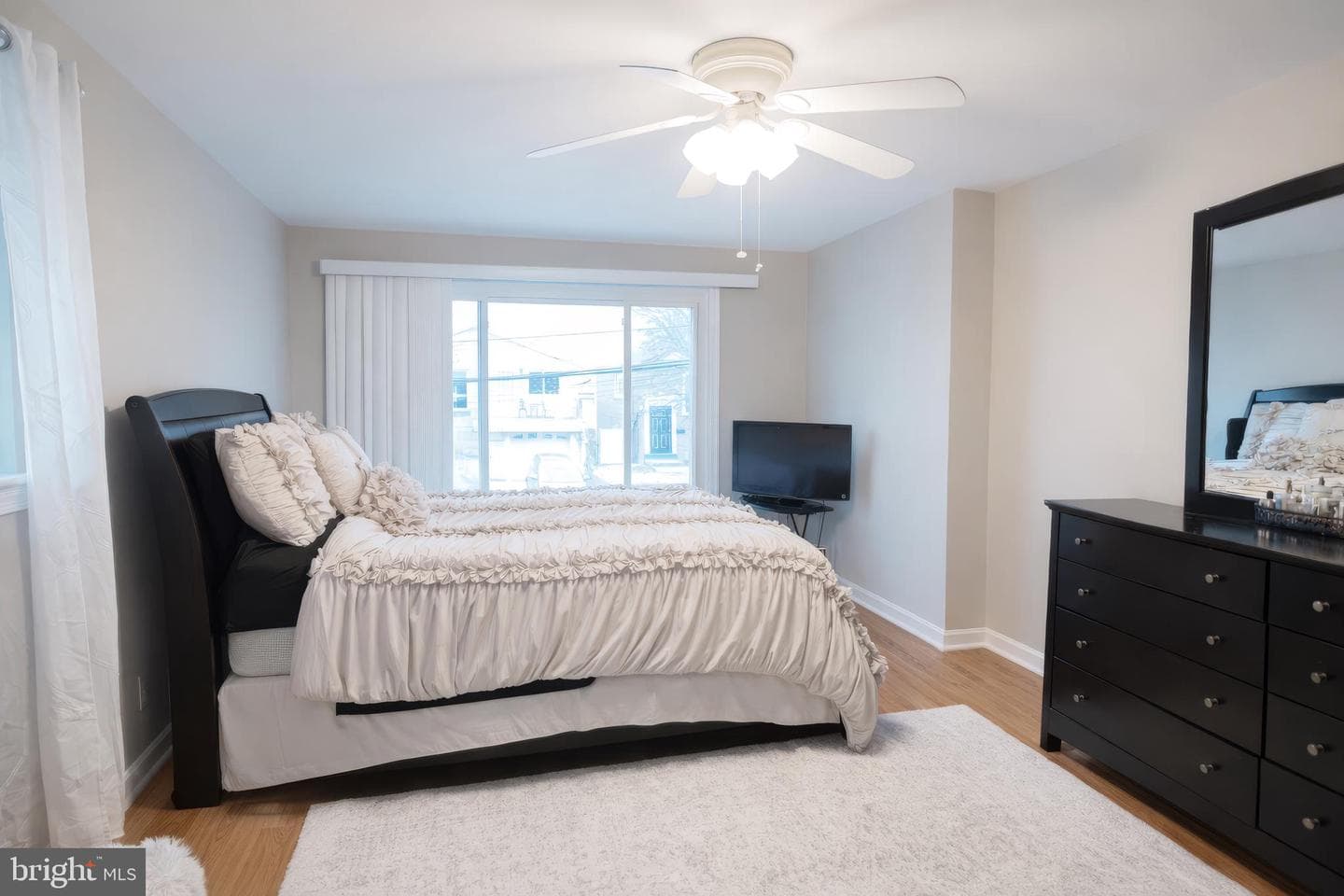 2412 Skyland Place SE photo 14