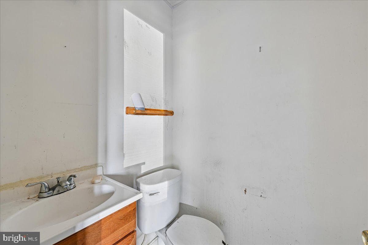 2436 Skyland Place SE photo 7