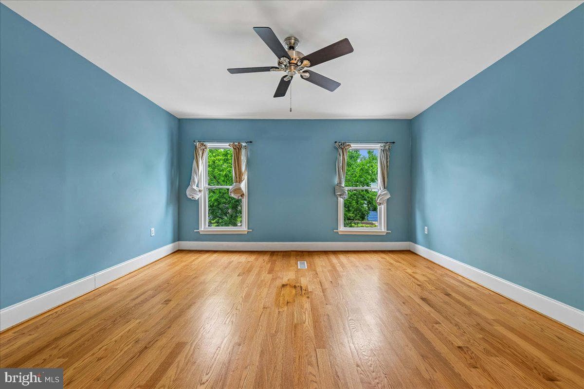 1261 Morse Street NE photo 19