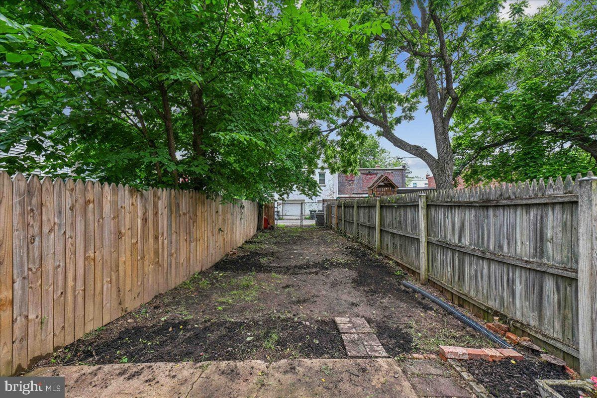 1261 Morse Street NE photo 4