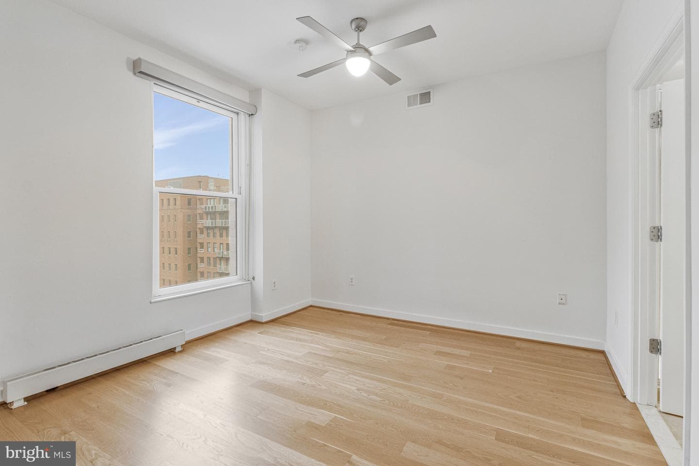 675 E Street NW #900 photo 15