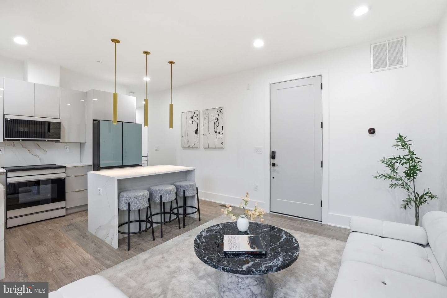 1140 Oates Street NE #101 photo 7