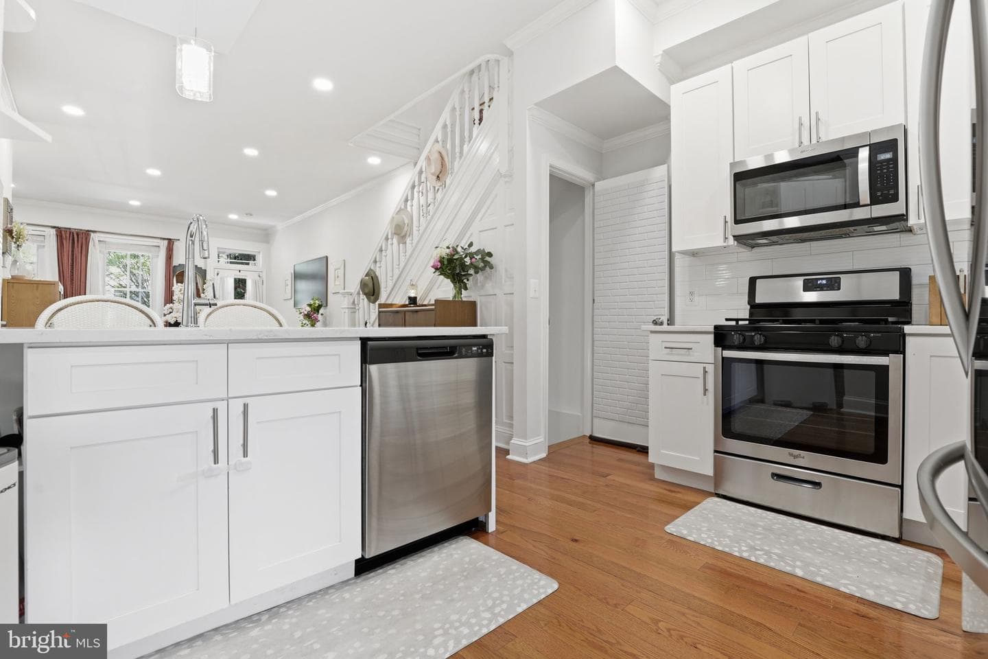 18 Randolph Place NW photo 6