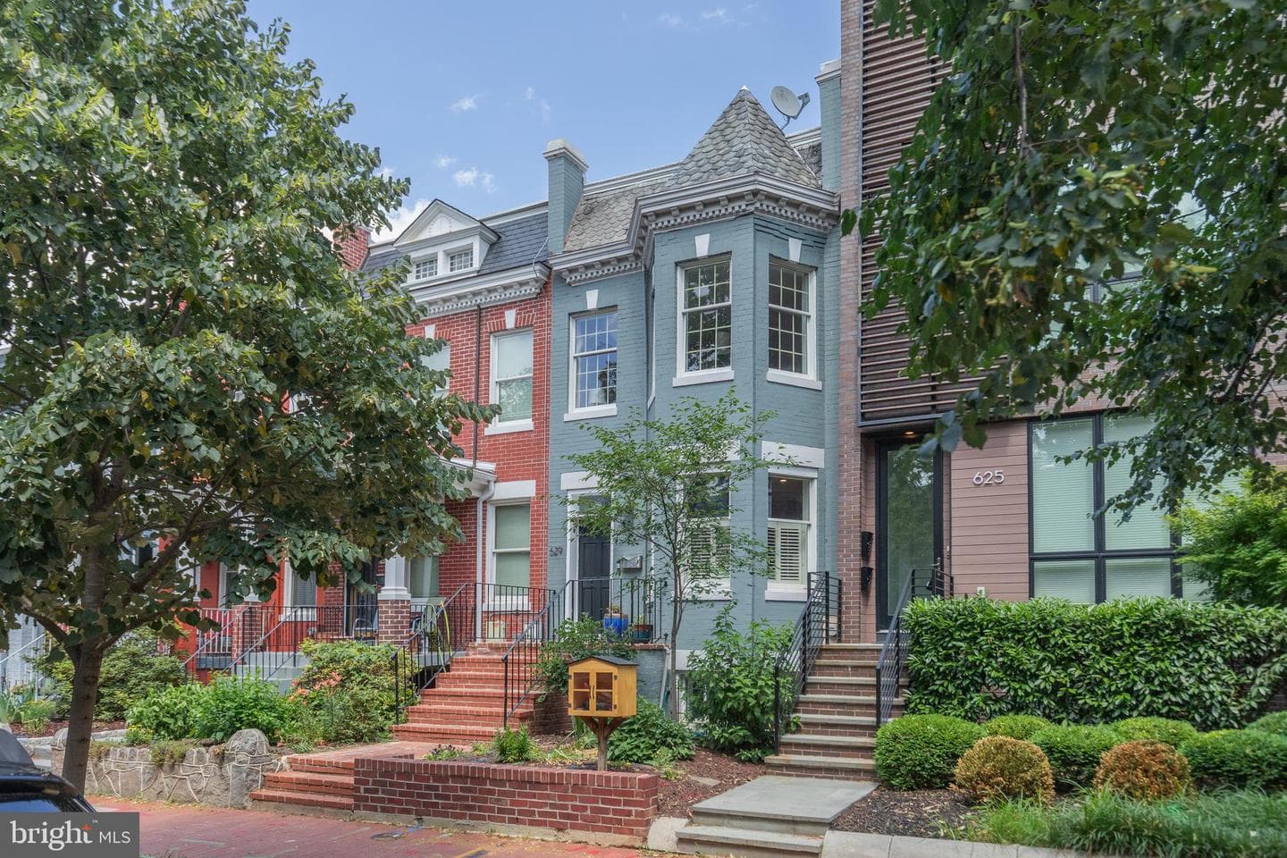 629 5th Street NE