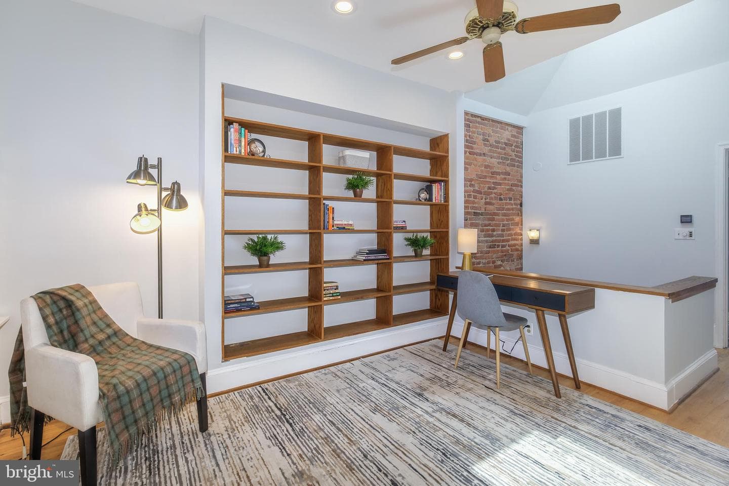 629 5th Street NE photo 24