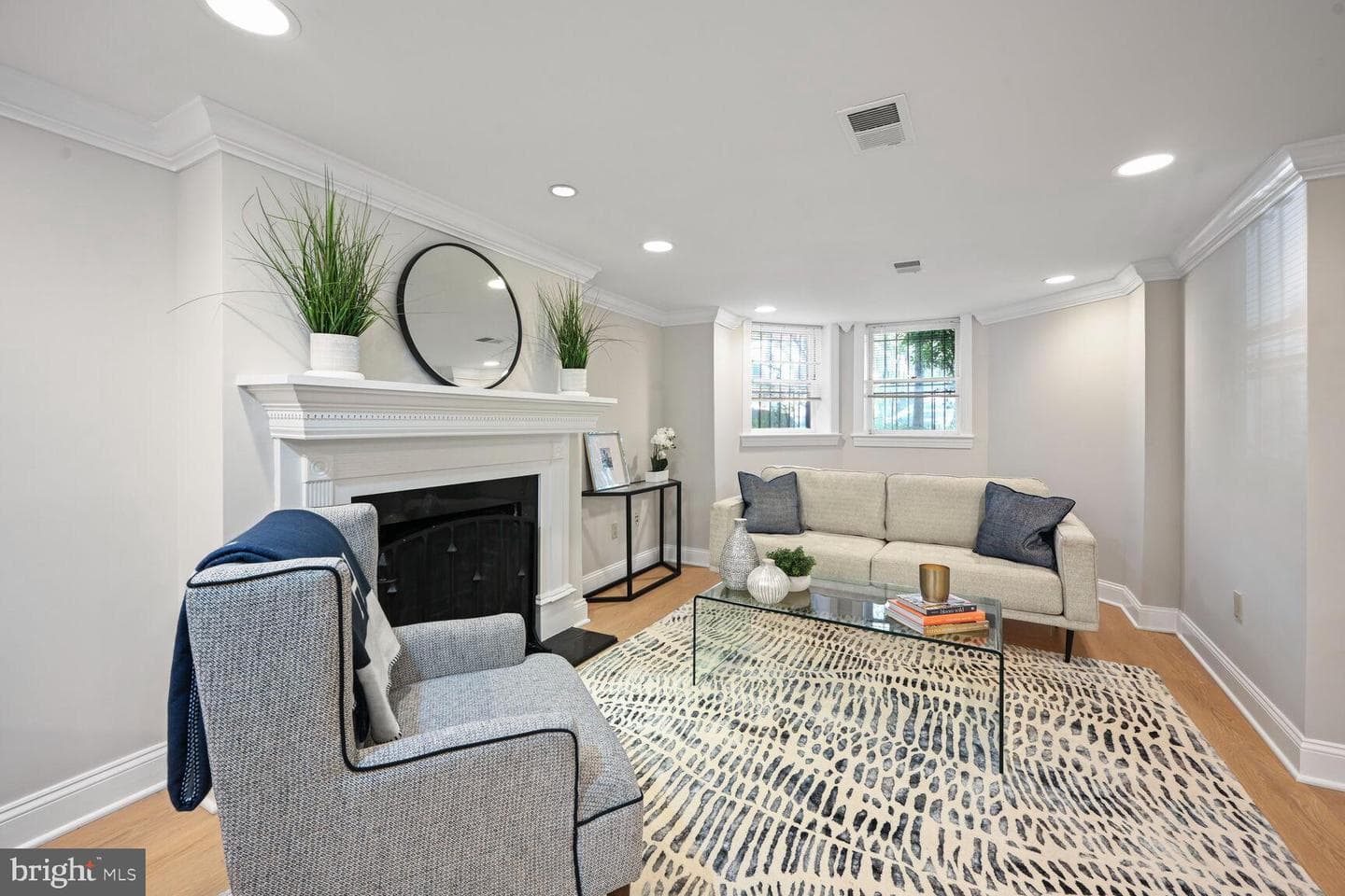 1832 Calvert Street NW #1 photo 4