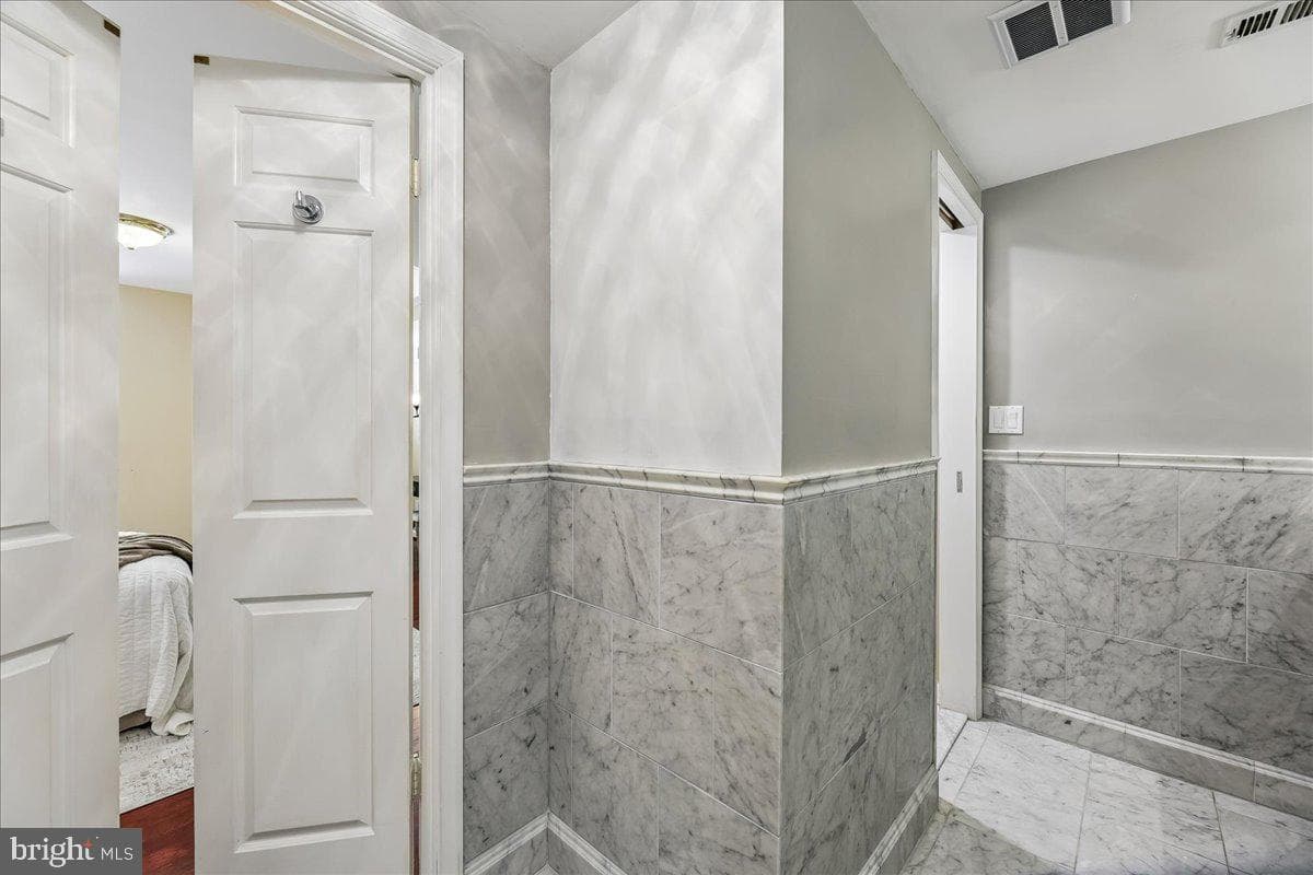 1735 New Hampshire Avenue NW #1 photo 24