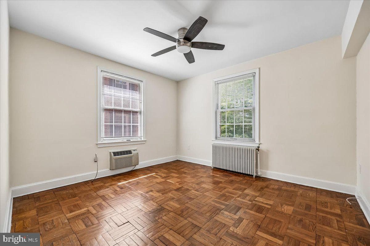 4481 Macarthur Boulevard NW #204 photo 8