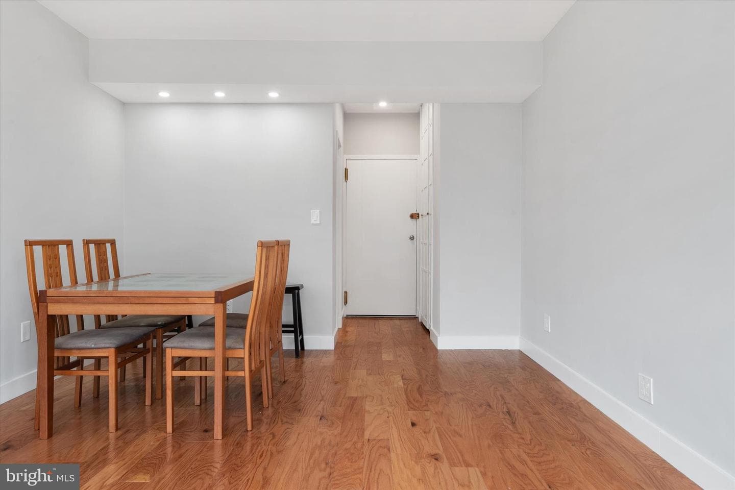 1711 Massachusetts Avenue NW #632 photo 4