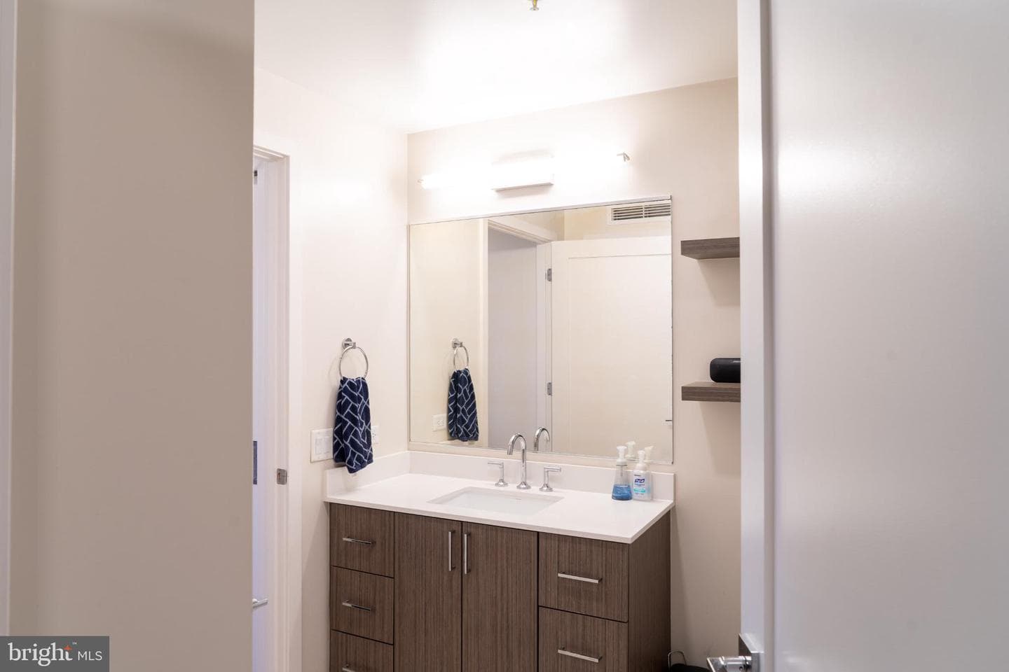 1211 Van Street SE #1107 photo 7