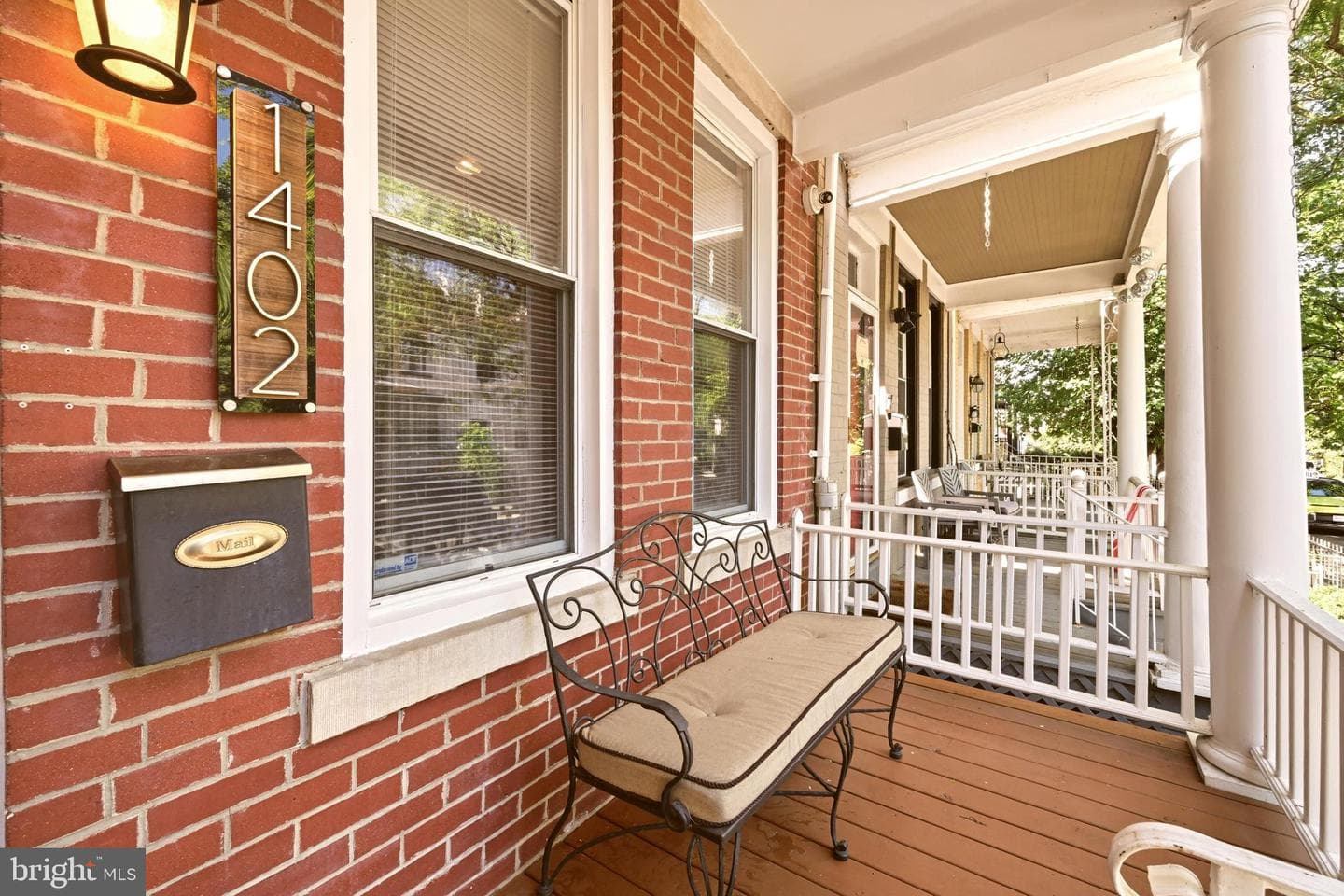 1402 Perry Place NW photo 3