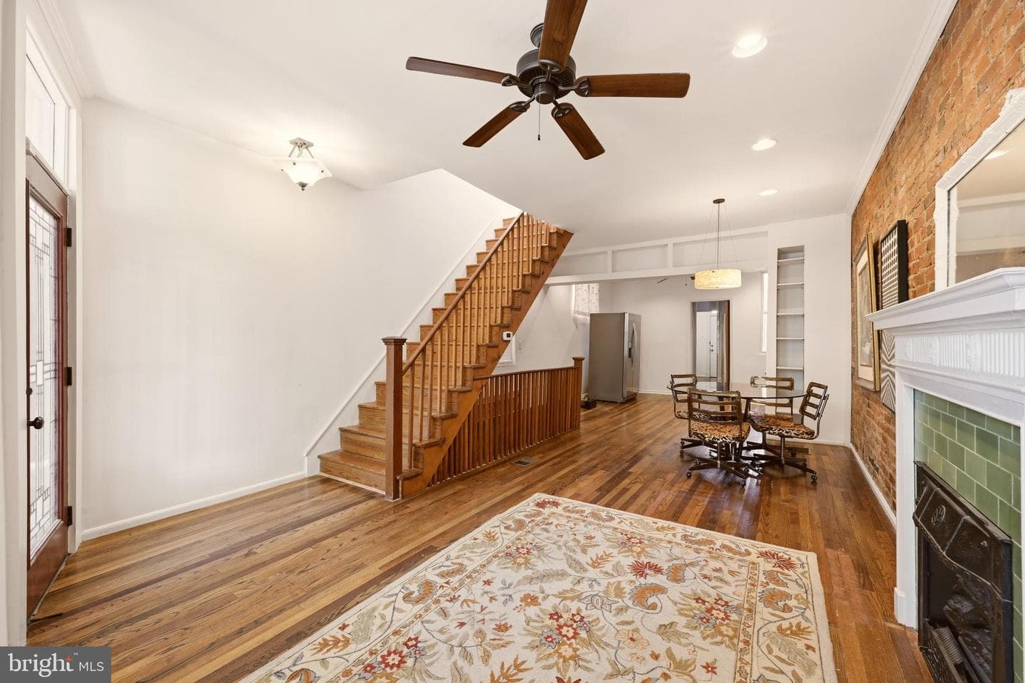 1402 Perry Place NW photo 5