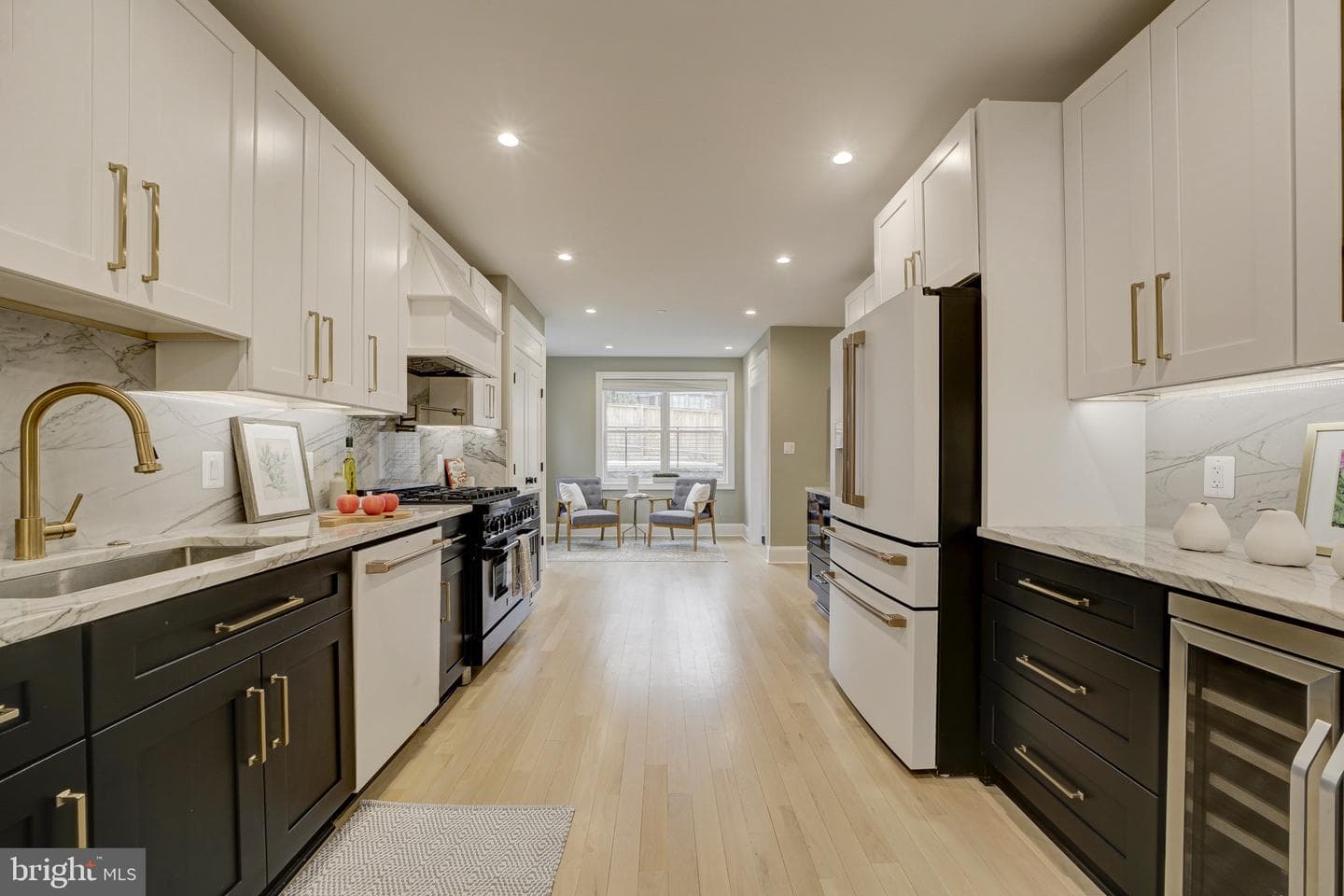 4244 Alton Place NW photo 3