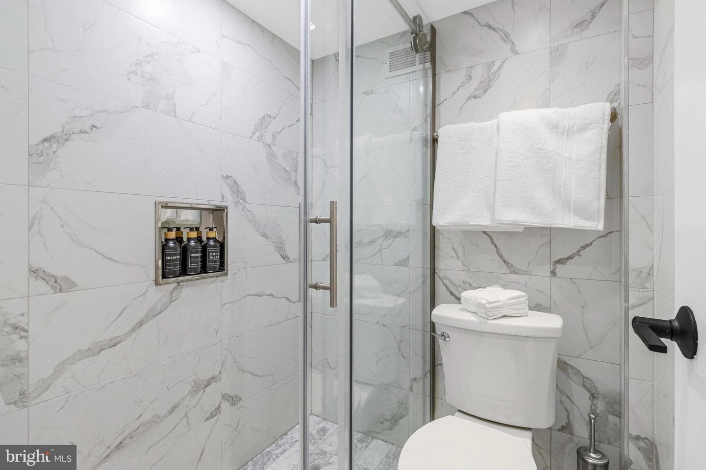 2201 L Street NW #509 photo 21