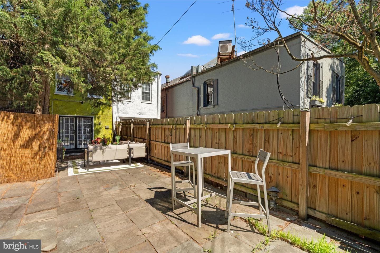 1062 Thomas Jefferson Street NW photo 27