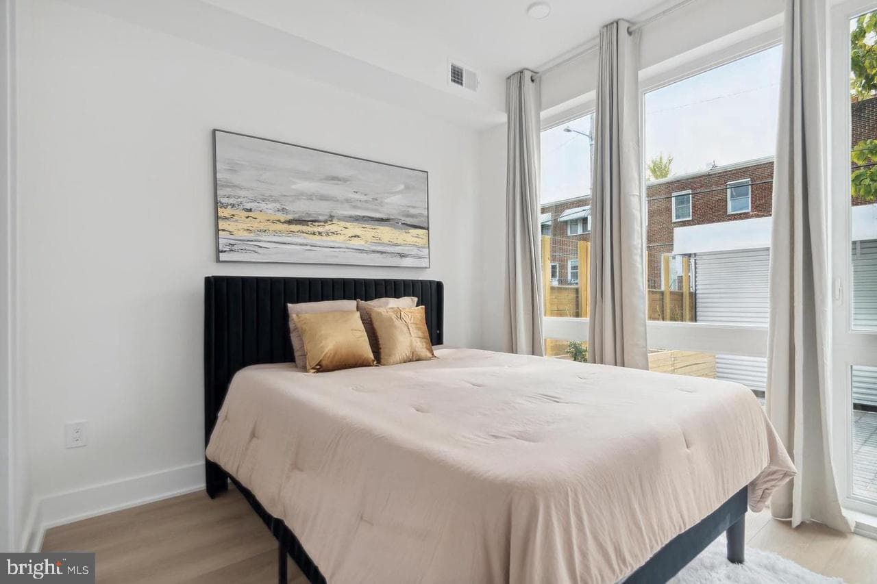 705 Quincy Street NE #4e photo 4