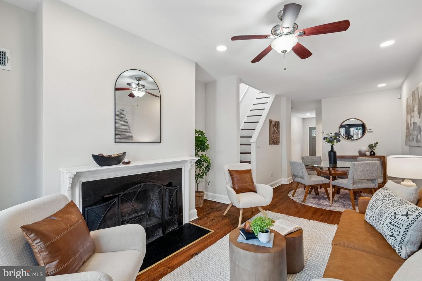 1652 Kramer Street NE photo 12