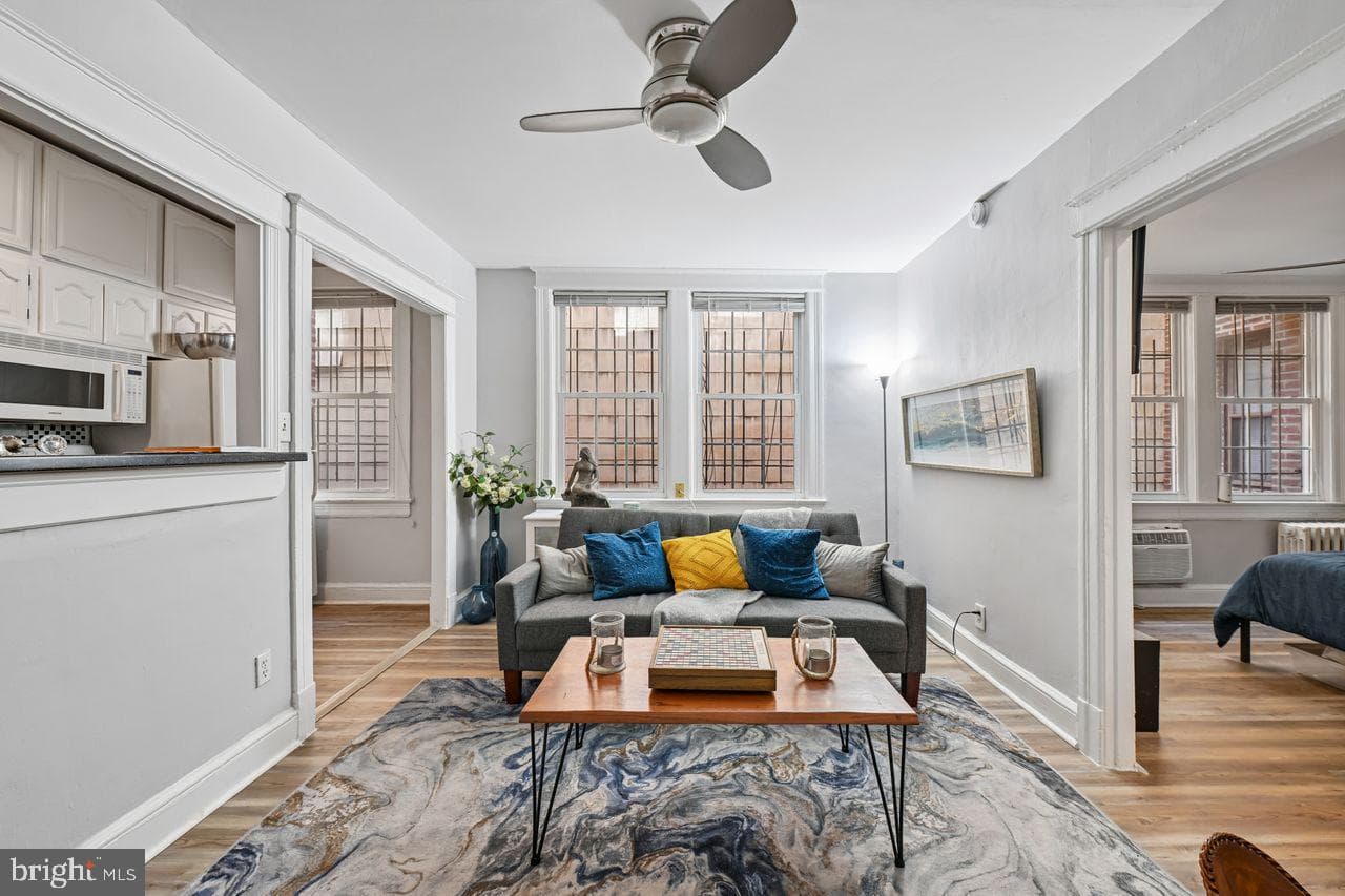 414 Seward Square SE #104, Washington