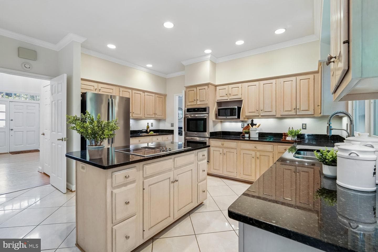 5105 Warren Place NW photo 8