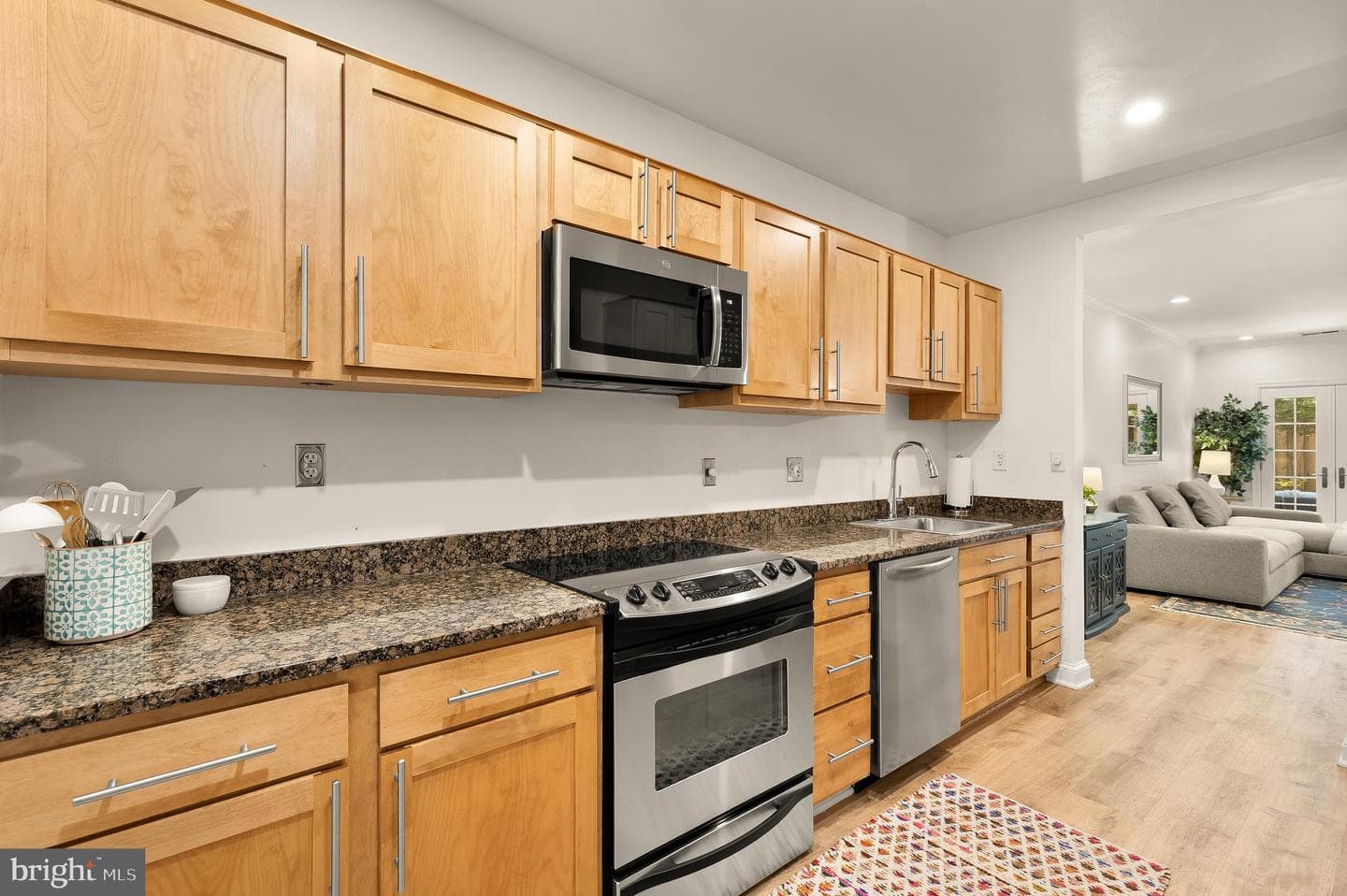 1614 Beekman Place NW #c photo 9