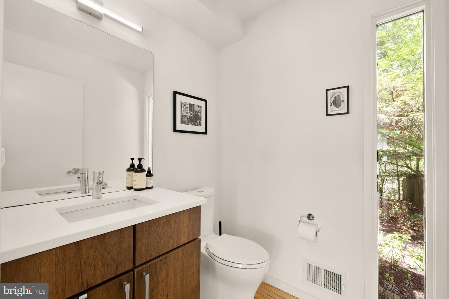 2710 Brandywine Street NW photo 12