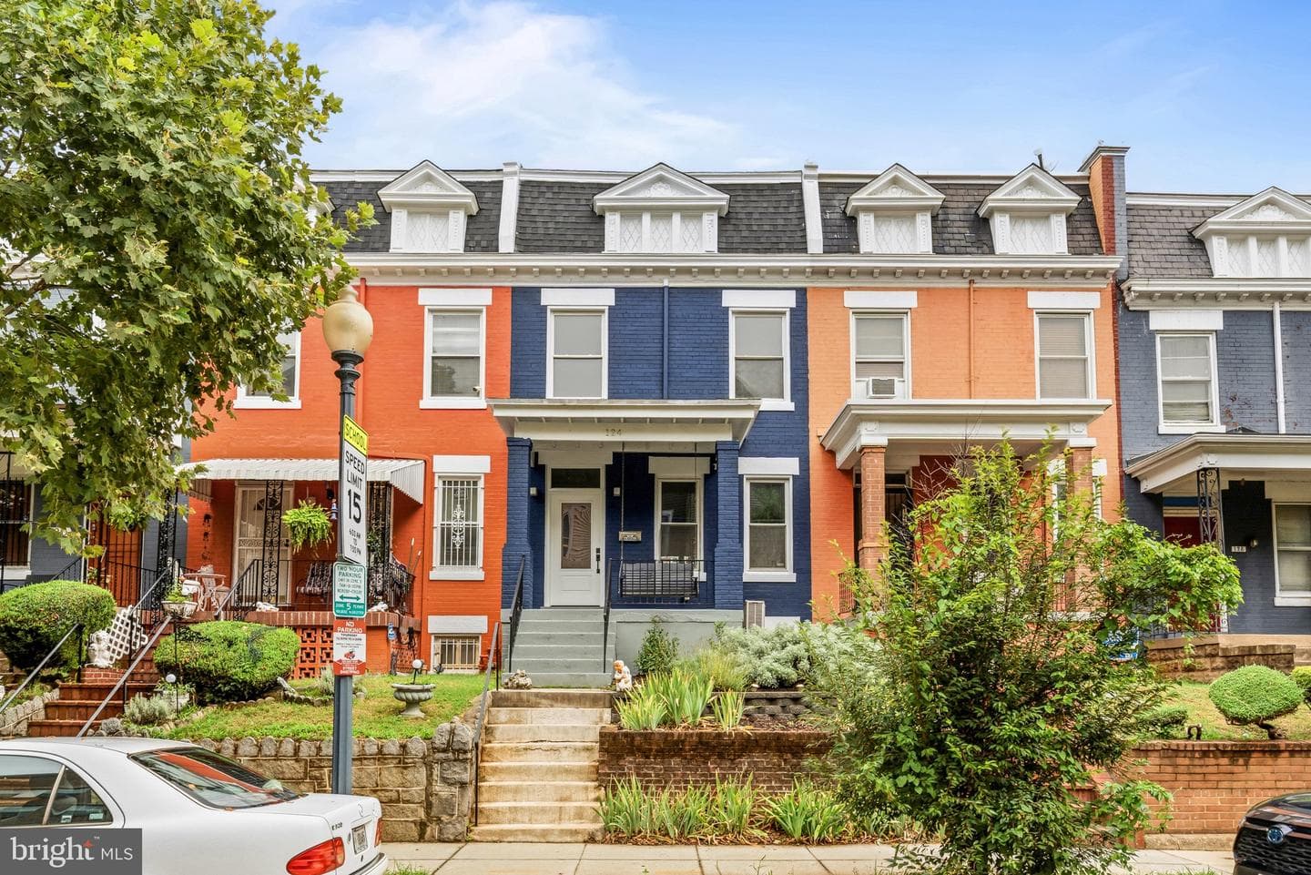 124 Todd Place NE photo 1