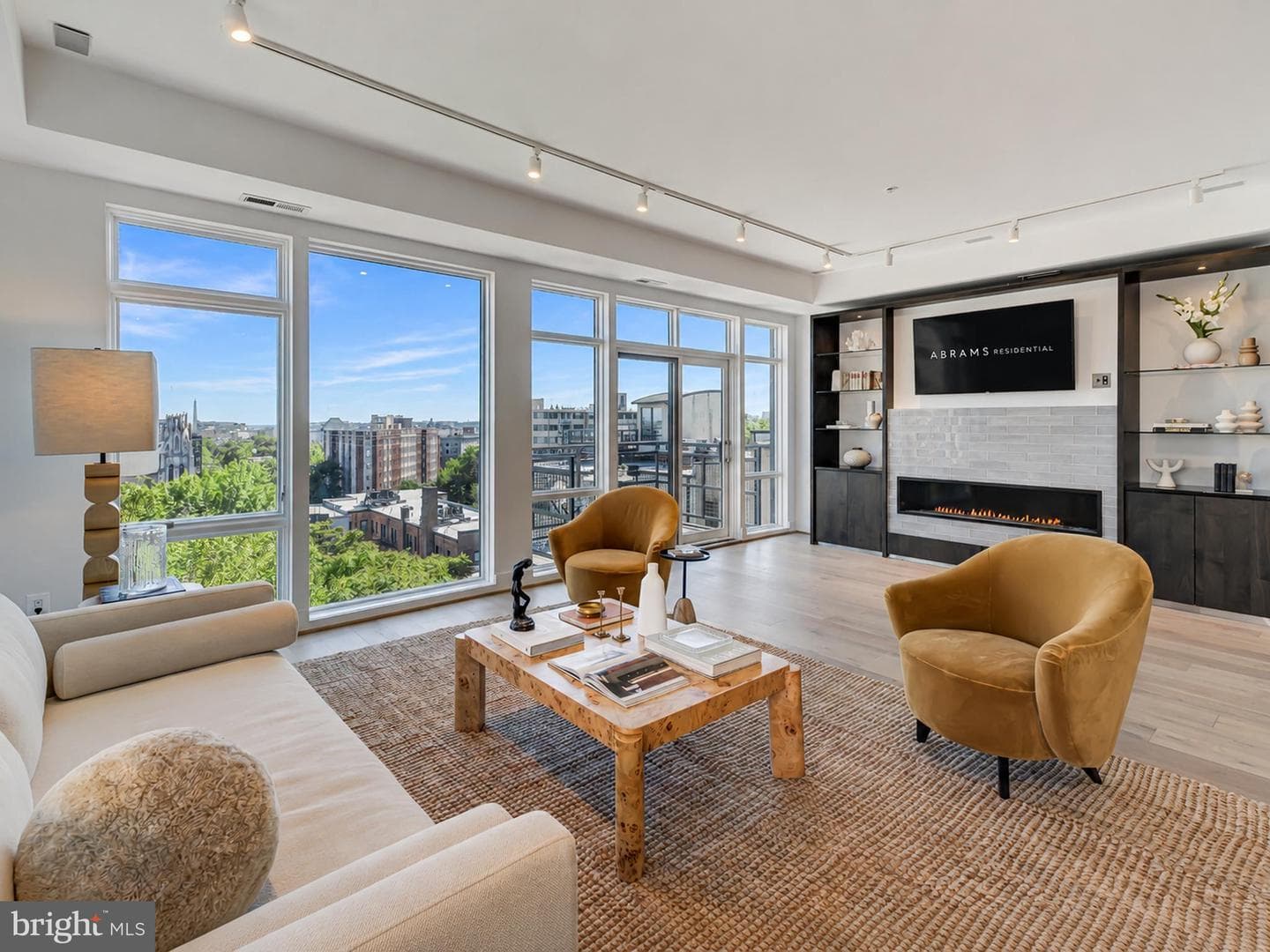 1468 Belmont Street NW #3e photo 3