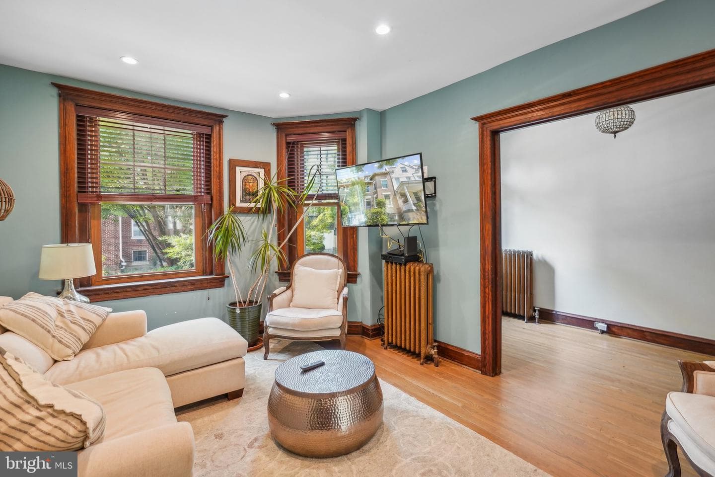 626 D Street NE photo 3