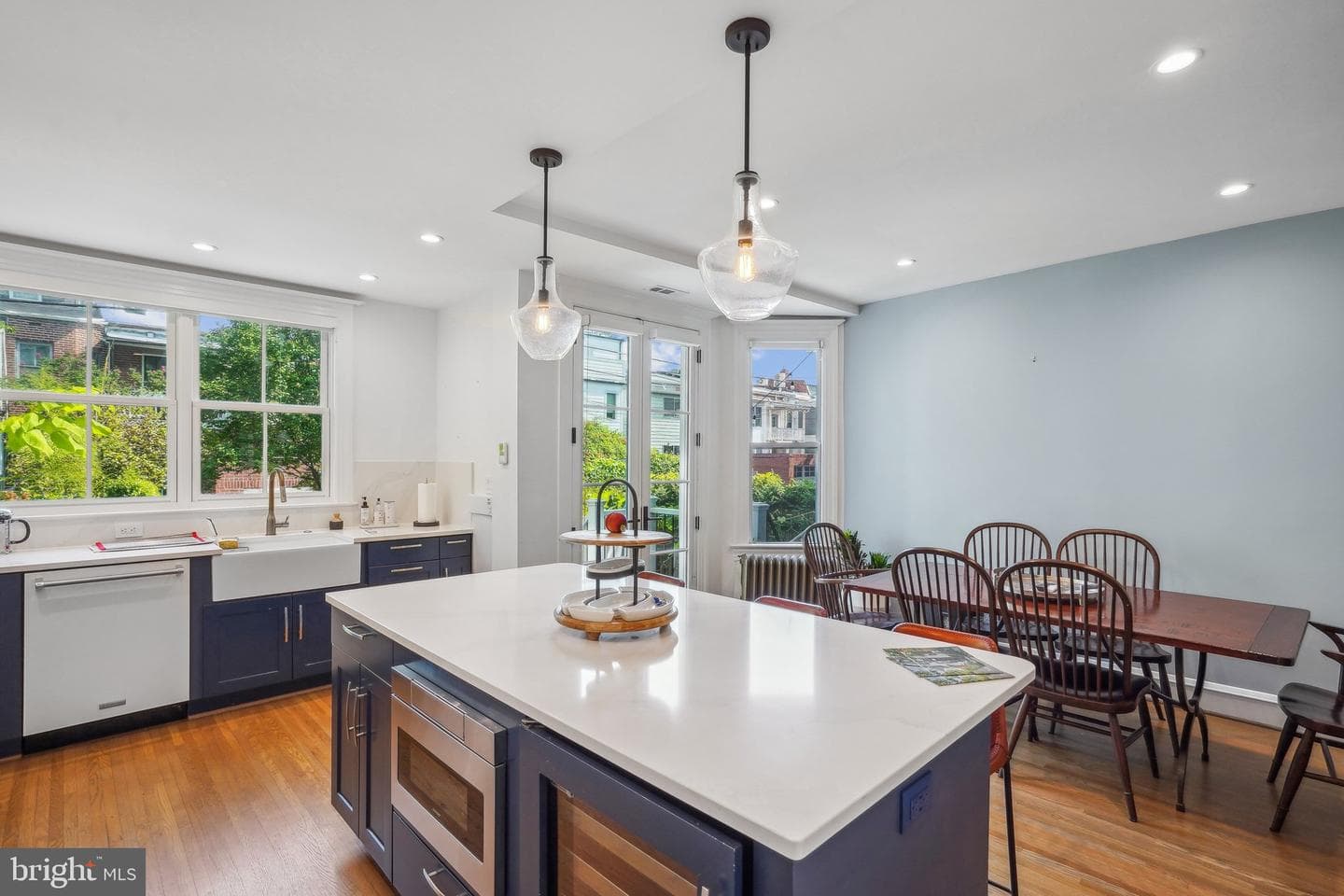 626 D Street NE photo 9