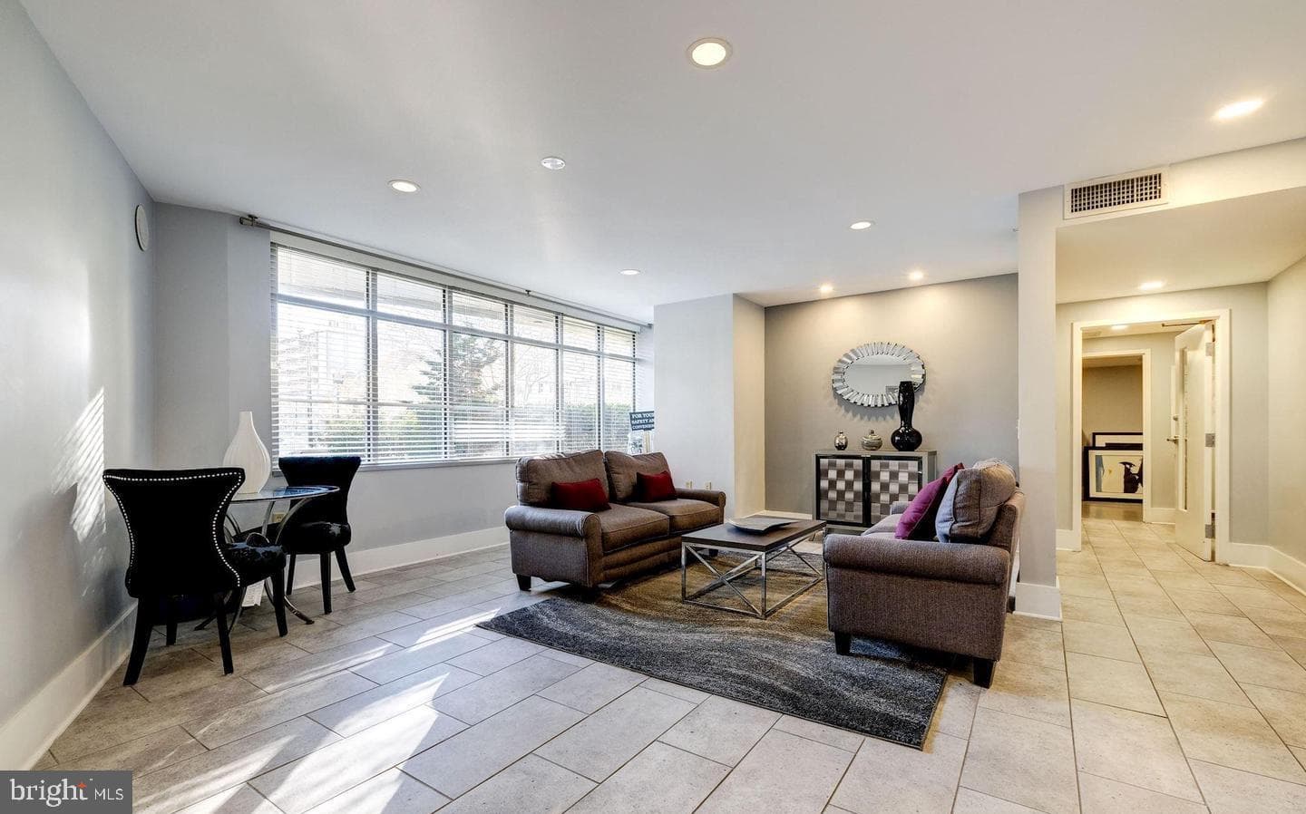 555 Massachusetts Avenue NW #1417 photo 7