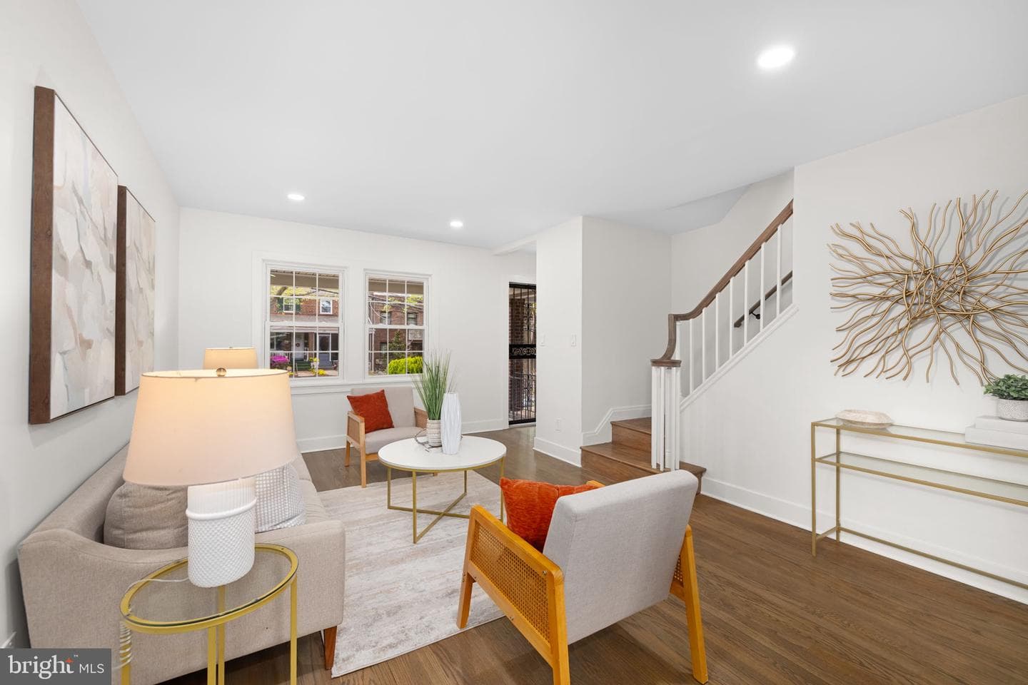 38 Crittenden Street NE photo 3