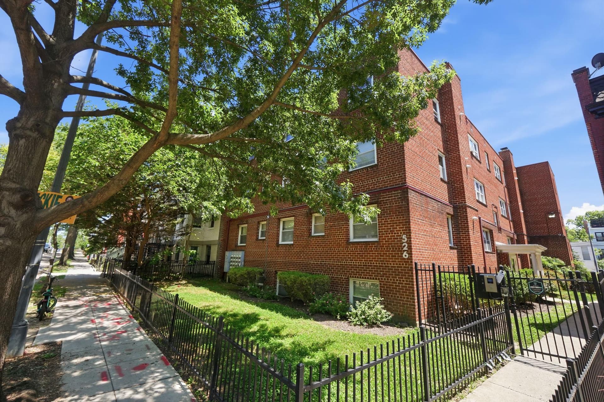 526 Kenyon Street NW #204 photo 1