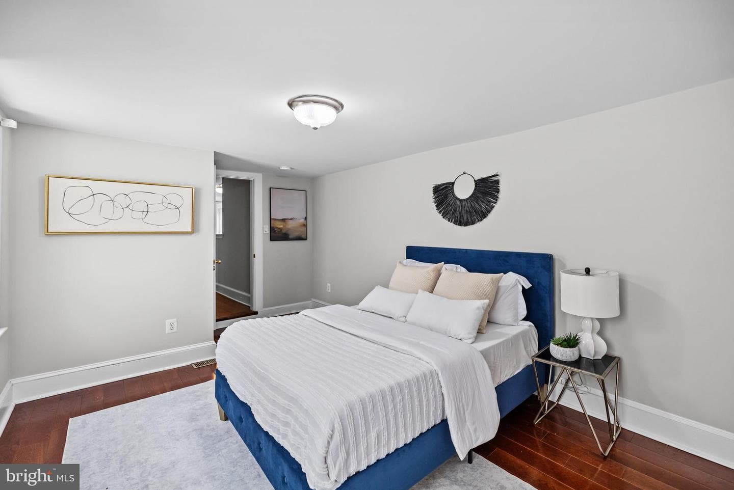 644 E Street SE photo 27