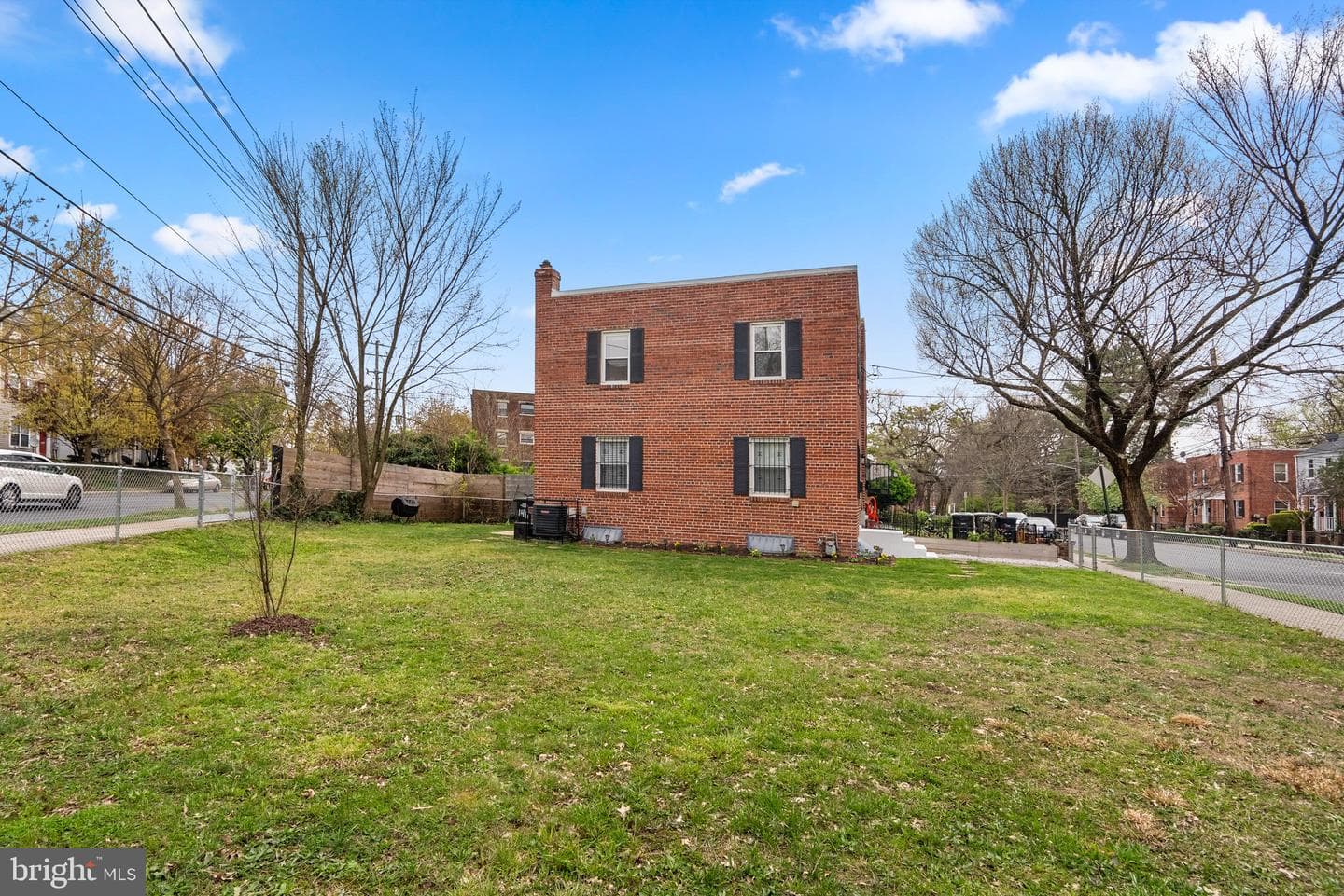 1461 Congress Place SE photo 25