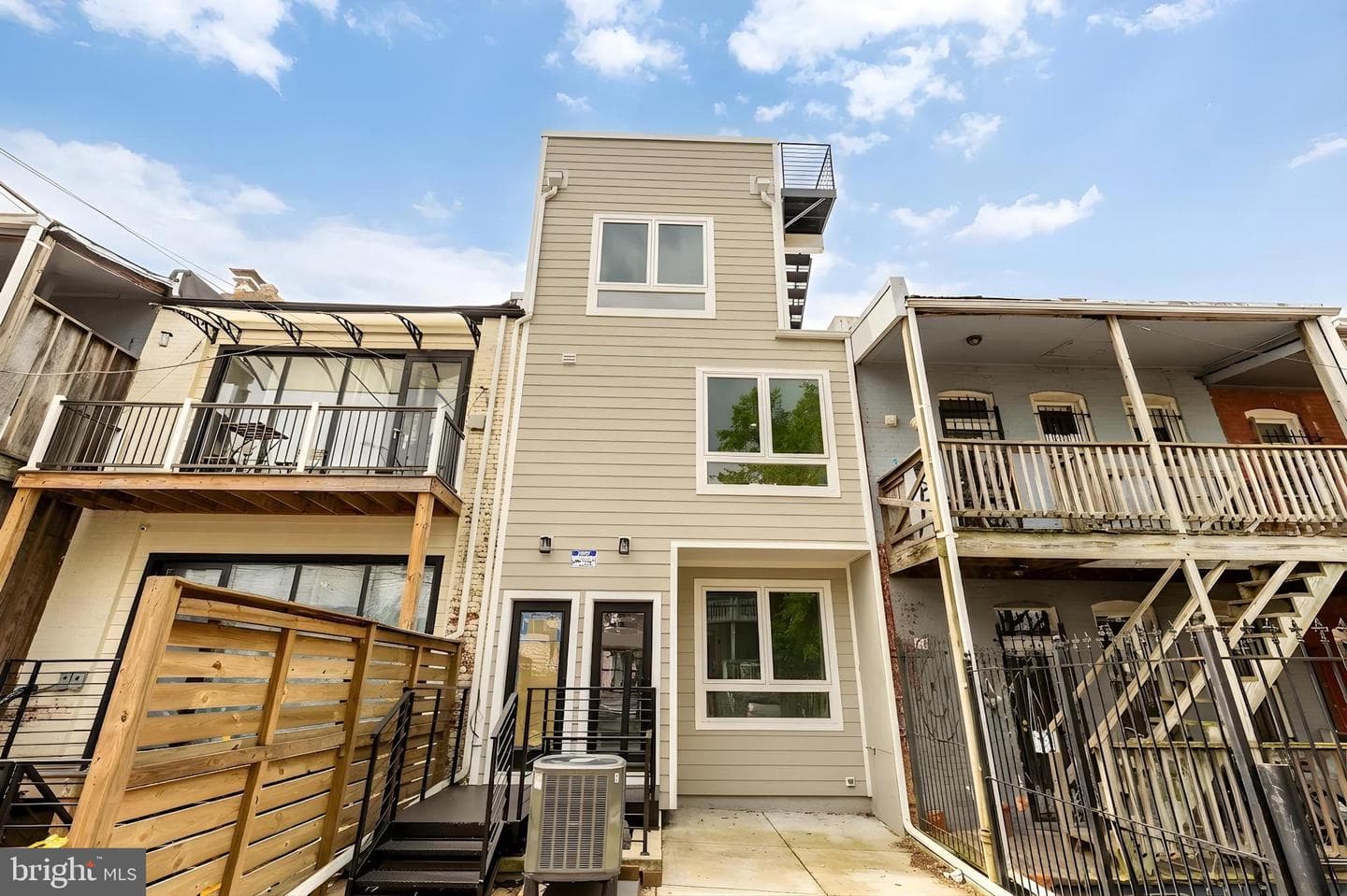 26 Todd Place NE #2 photo 39