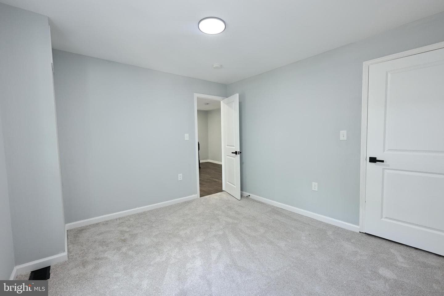1326 S Street SE photo 27