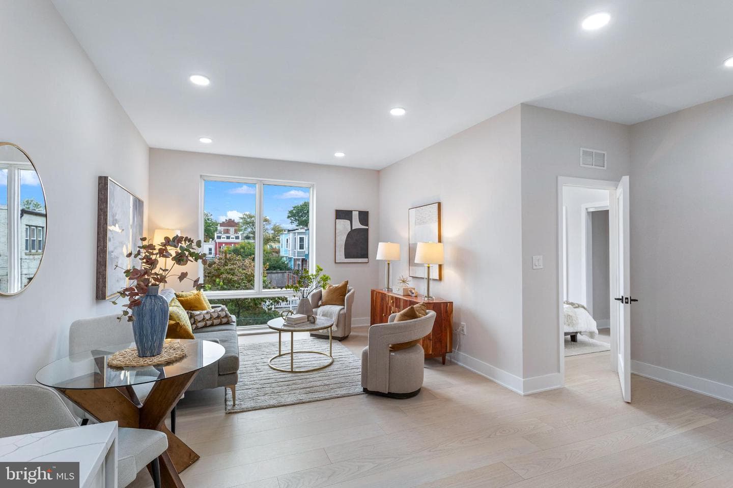 1516 East Capitol Street NE #d photo 12