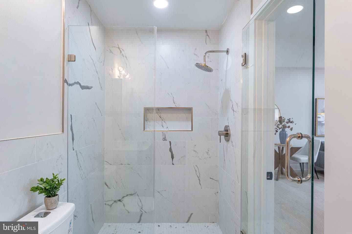 1516 East Capitol Street NE #d photo 23