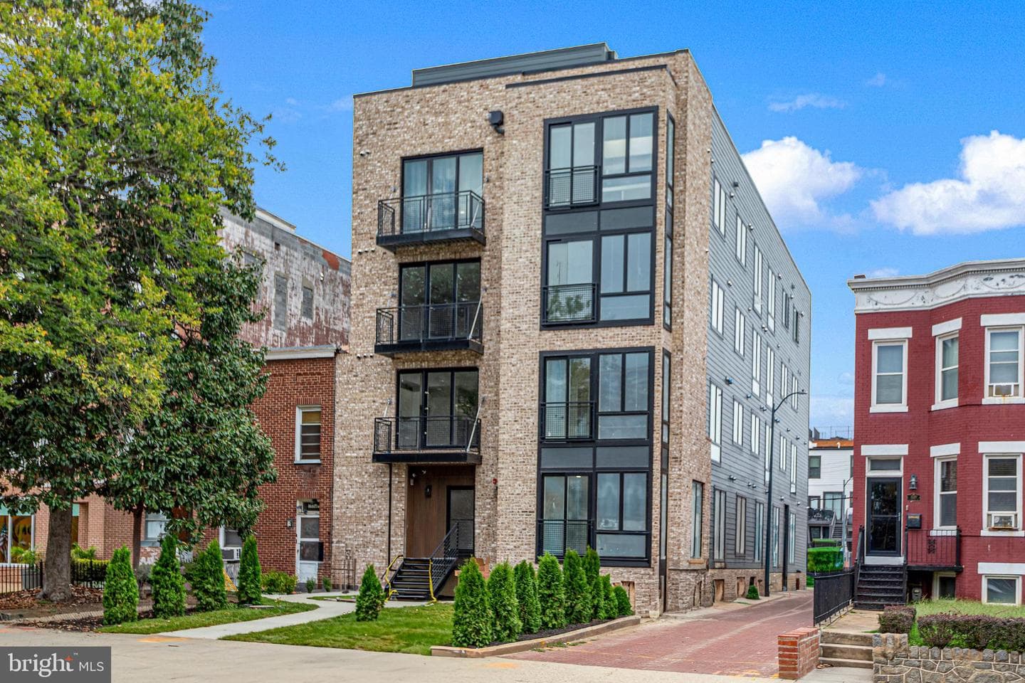 1516 East Capitol Street NE #d photo 31