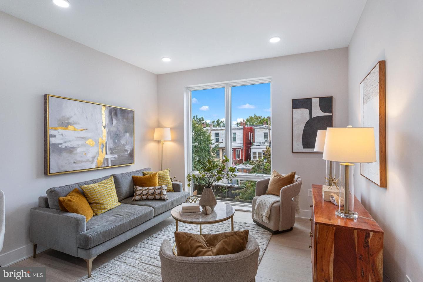 1516 East Capitol Street NE #d photo 5