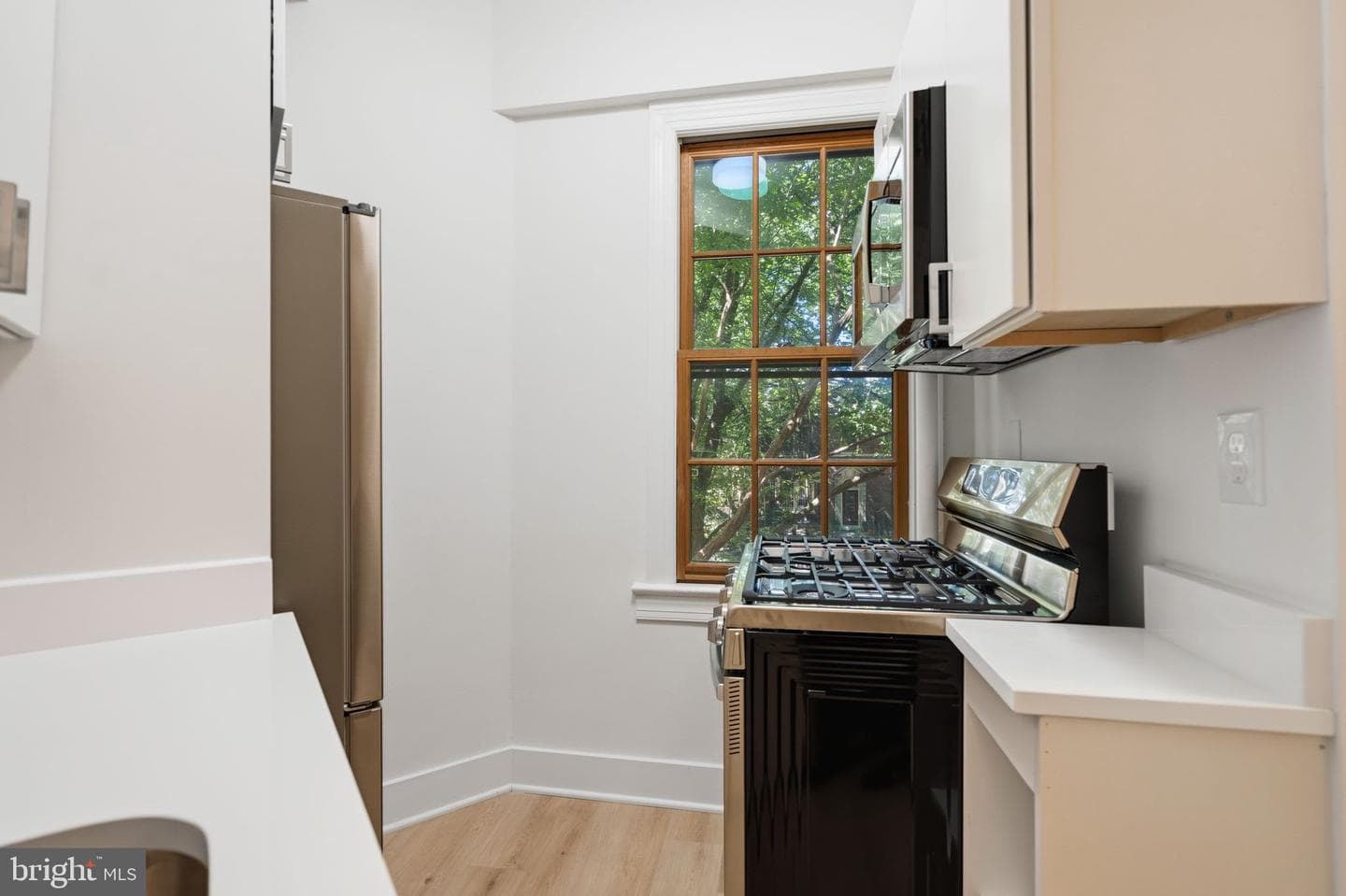 2032 Belmont Road NW #211 photo 30
