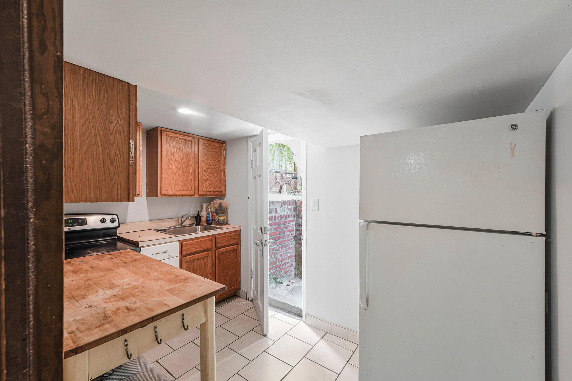 344 Oneida Street NE photo 24