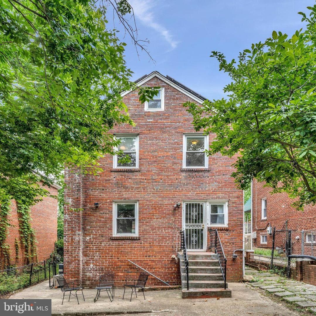344 Oneida Street NE photo 28