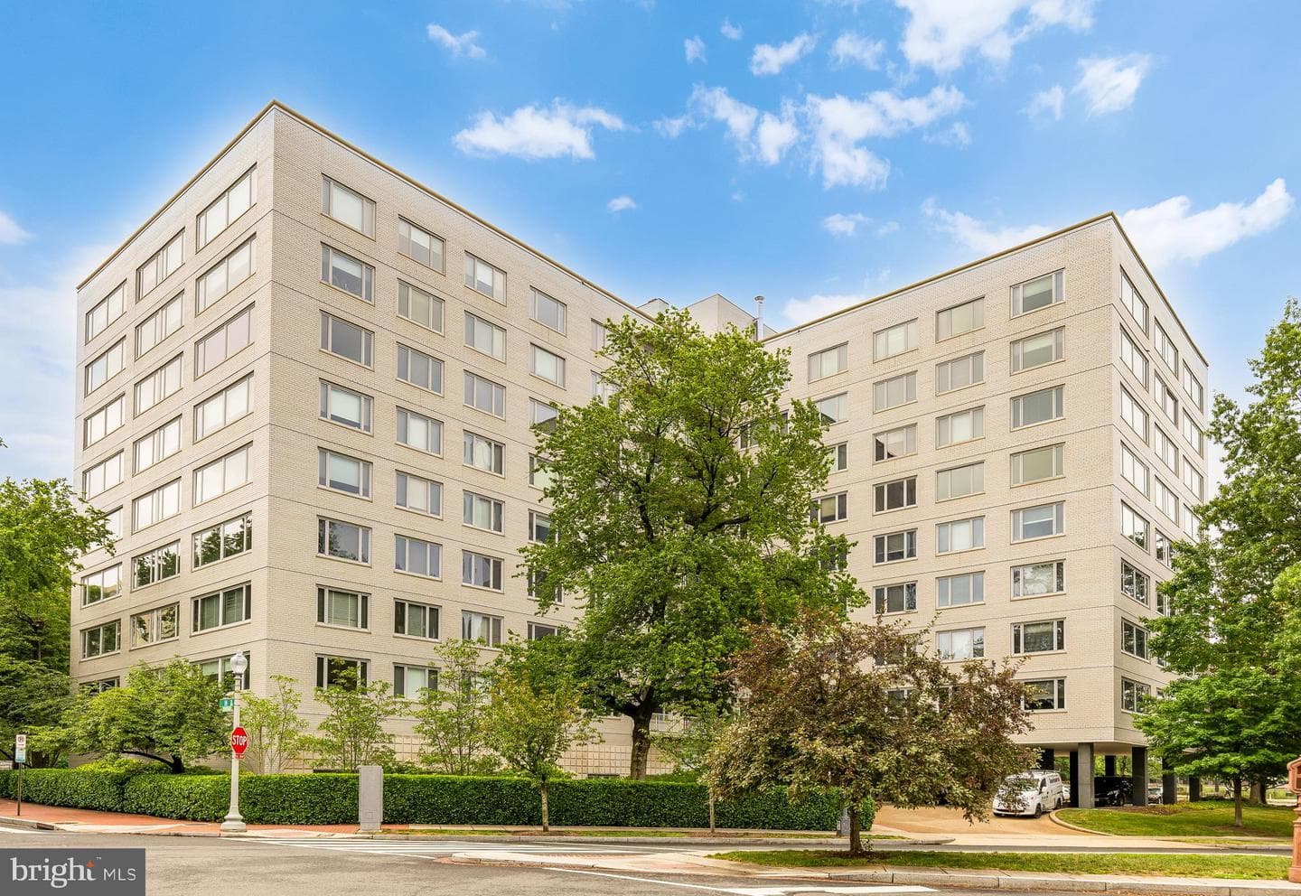 2475 Virginia Avenue NW #621 photo 31