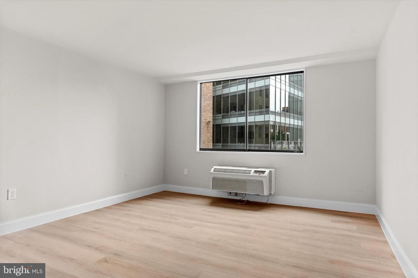 1325 18th Street NW #307 photo 15